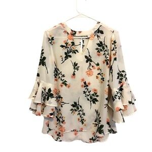 2/$15 C - Cream Floral Ruffle Sleeve Blouse w/ Keyhole Back | Size S